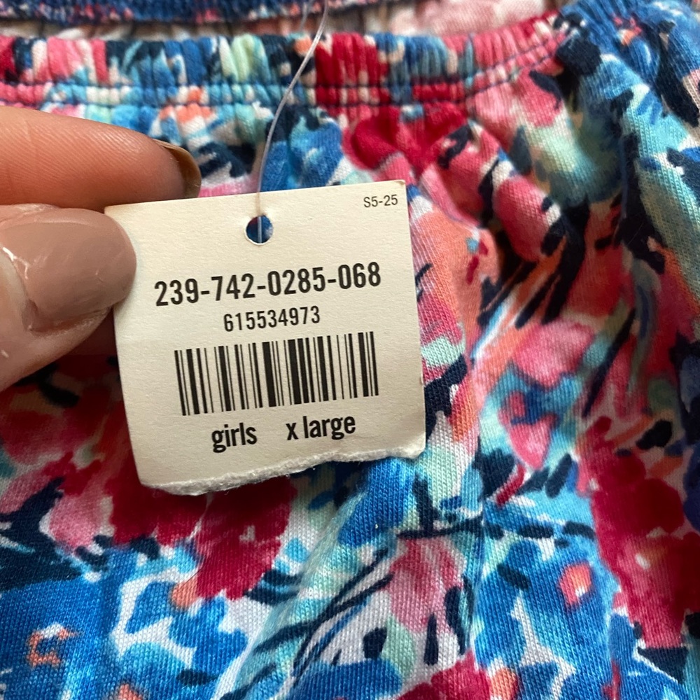 Abercrombie Kids Ruffle Off-the-Shoulder Crop Top in Blue Floral - Picture 7 of 9